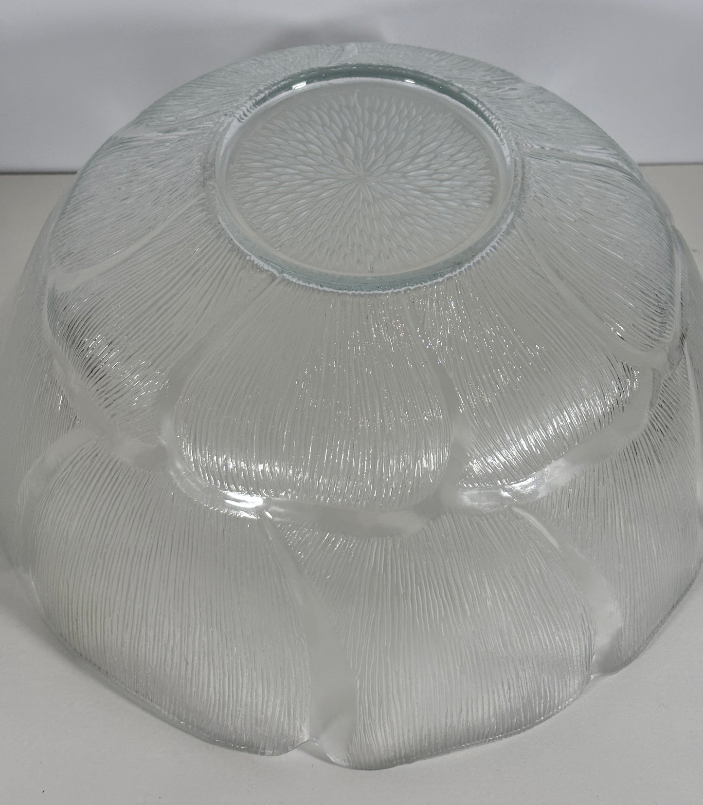Arcoroc France Fleur Punch or Salad Serving Bowl