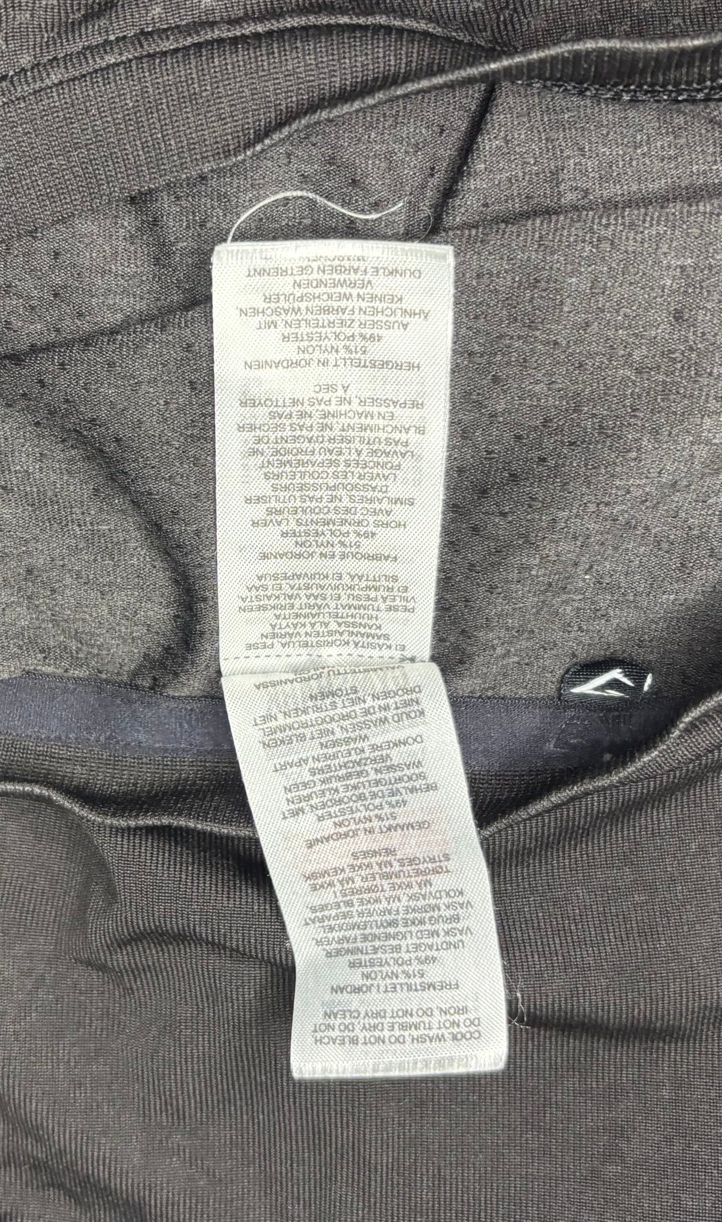Black Gymshark Long Sleeve Performance Shirt Adult Medium