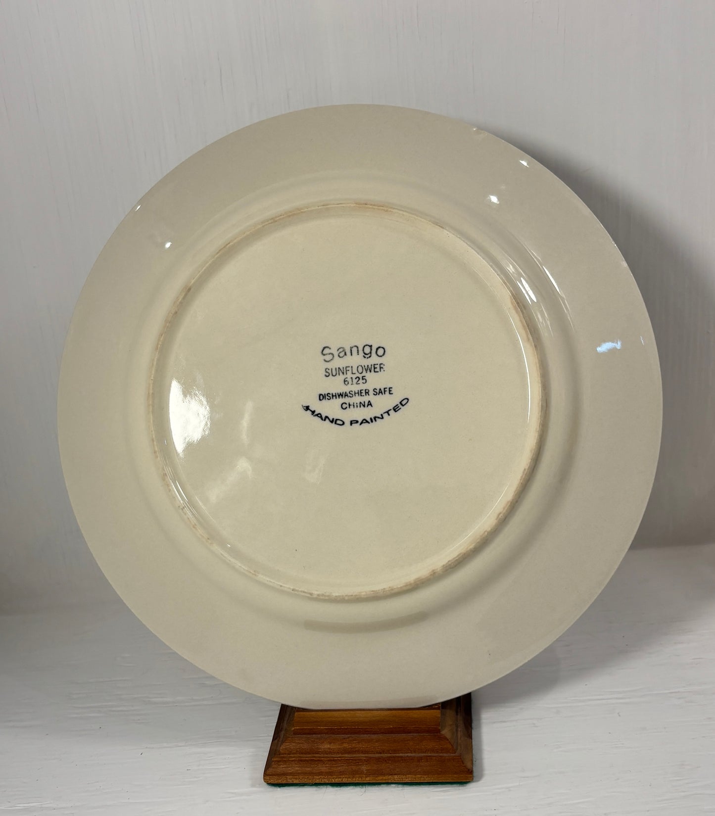 Sango Sunflower 6125 Dinner Plates