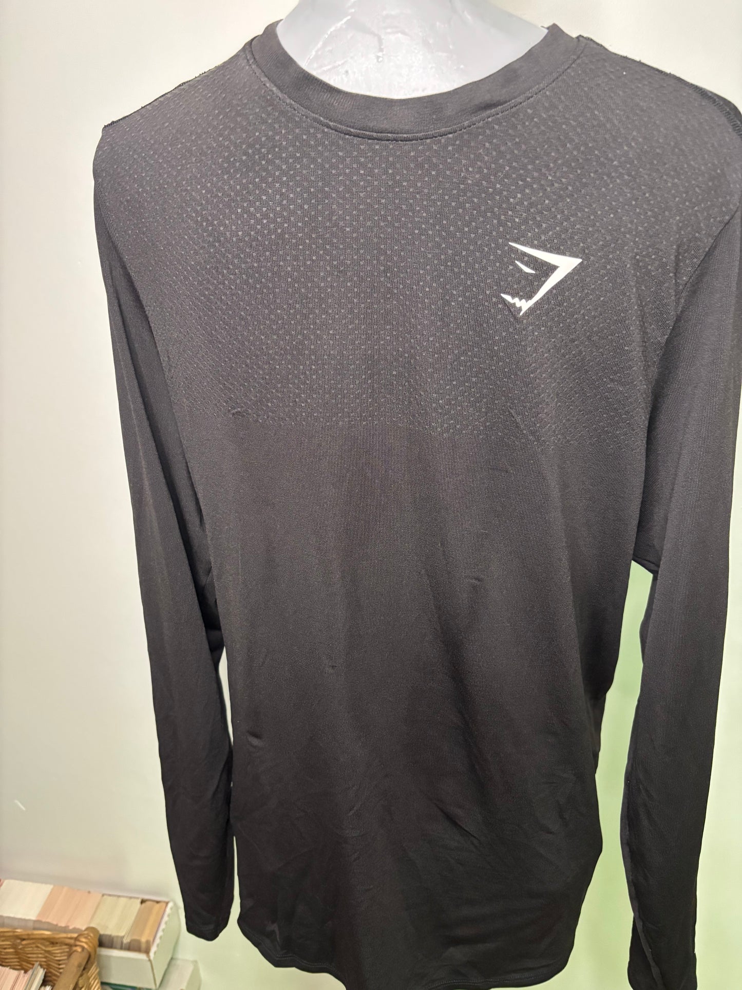 Black Gymshark Long Sleeve Performance Shirt Adult Medium