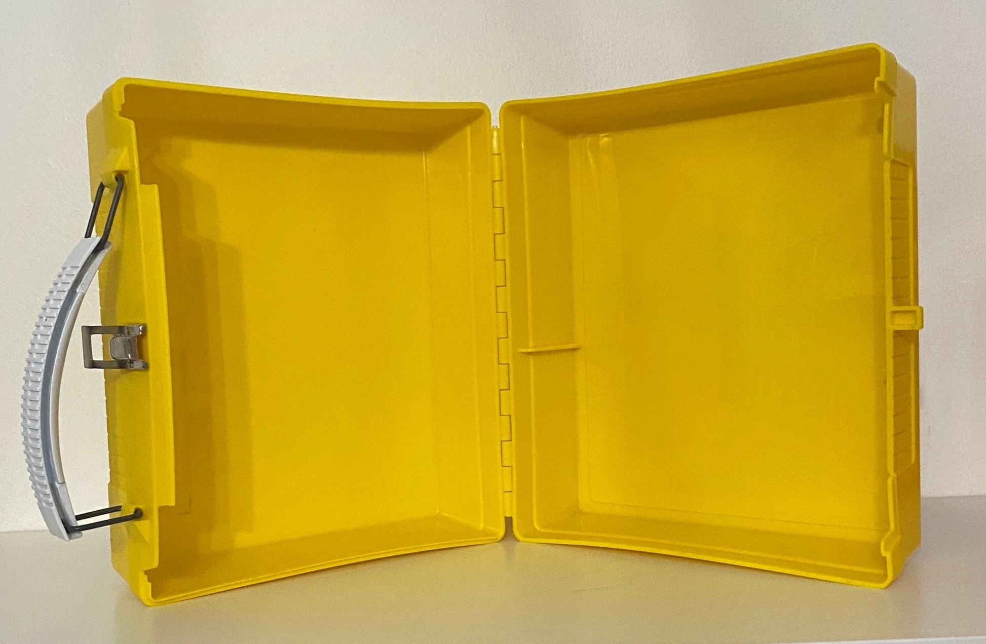 yellow Sesame Street plastic Lunch Box