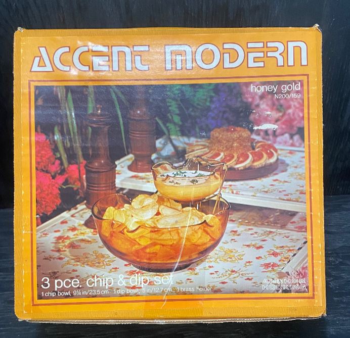 Anchor Hocking Accent Modern Honey Gold Amber Glass Chip & Dip Bowl Set