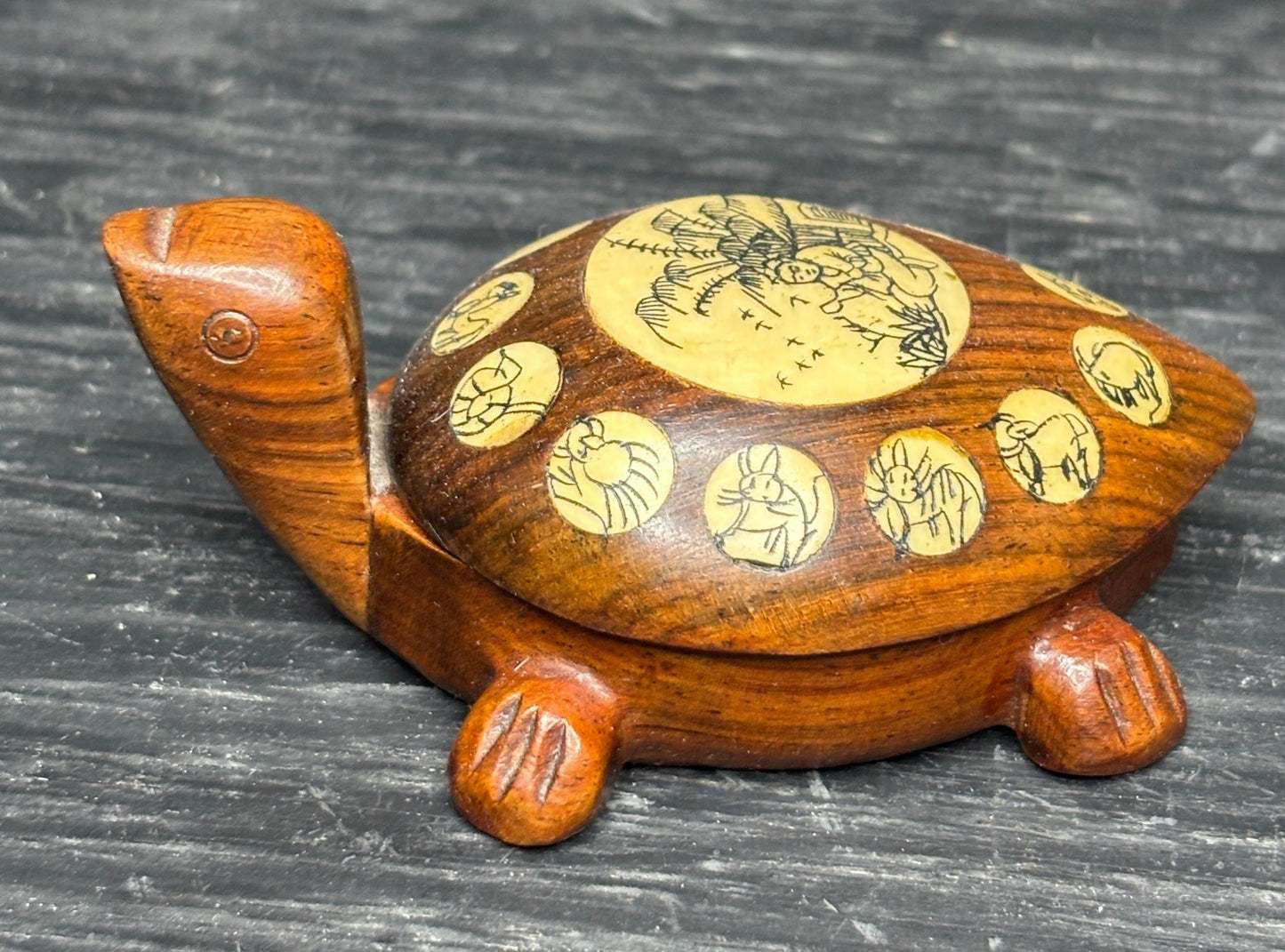 Turtle Zodiac Compass