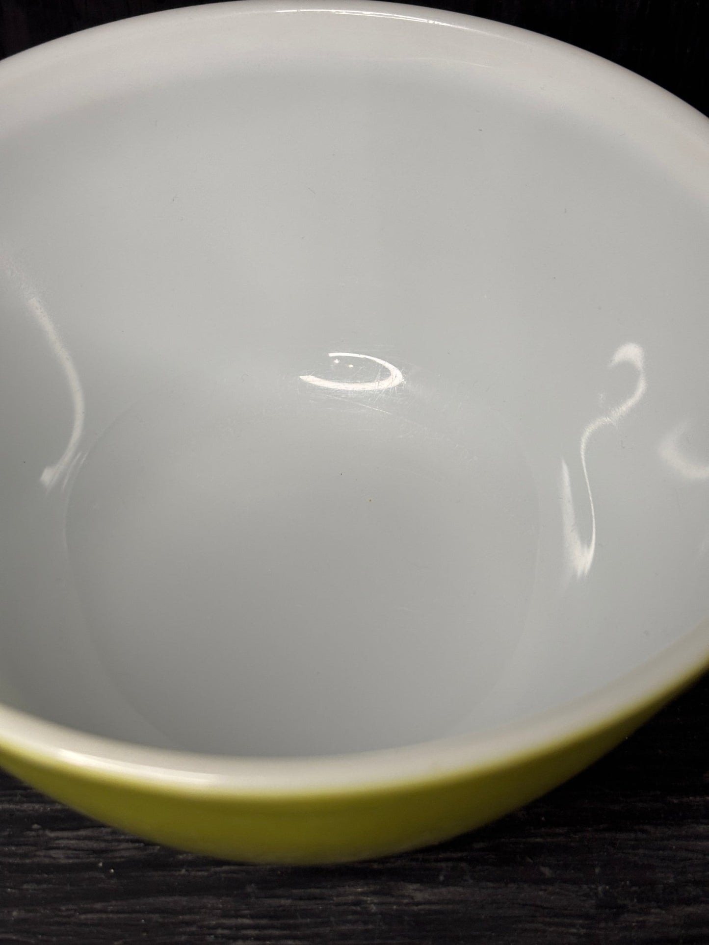 Avocado Green Pyrex Mixing Bowl