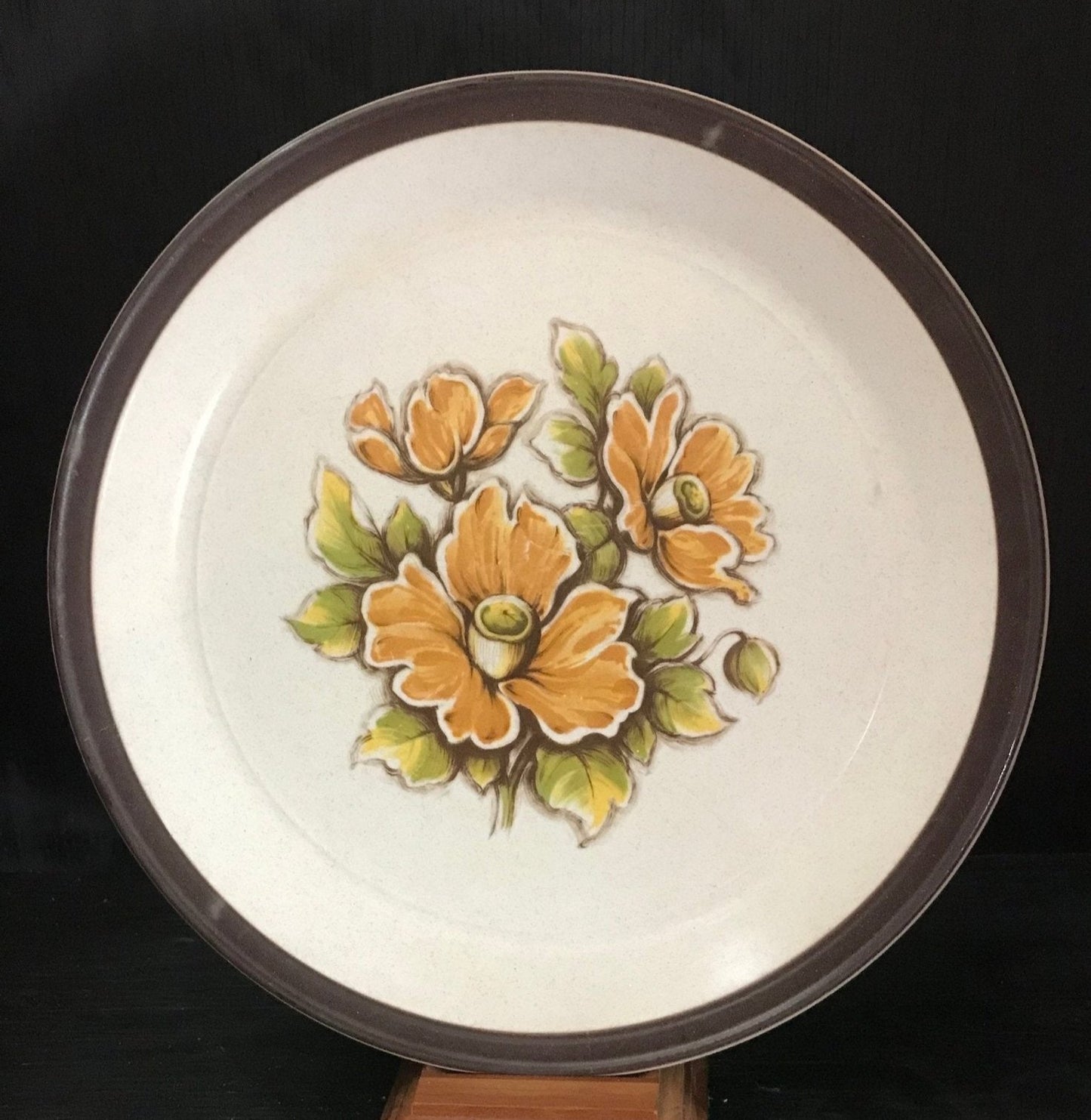 Barratts Nutwood Dinner Plate with orange and green flower design