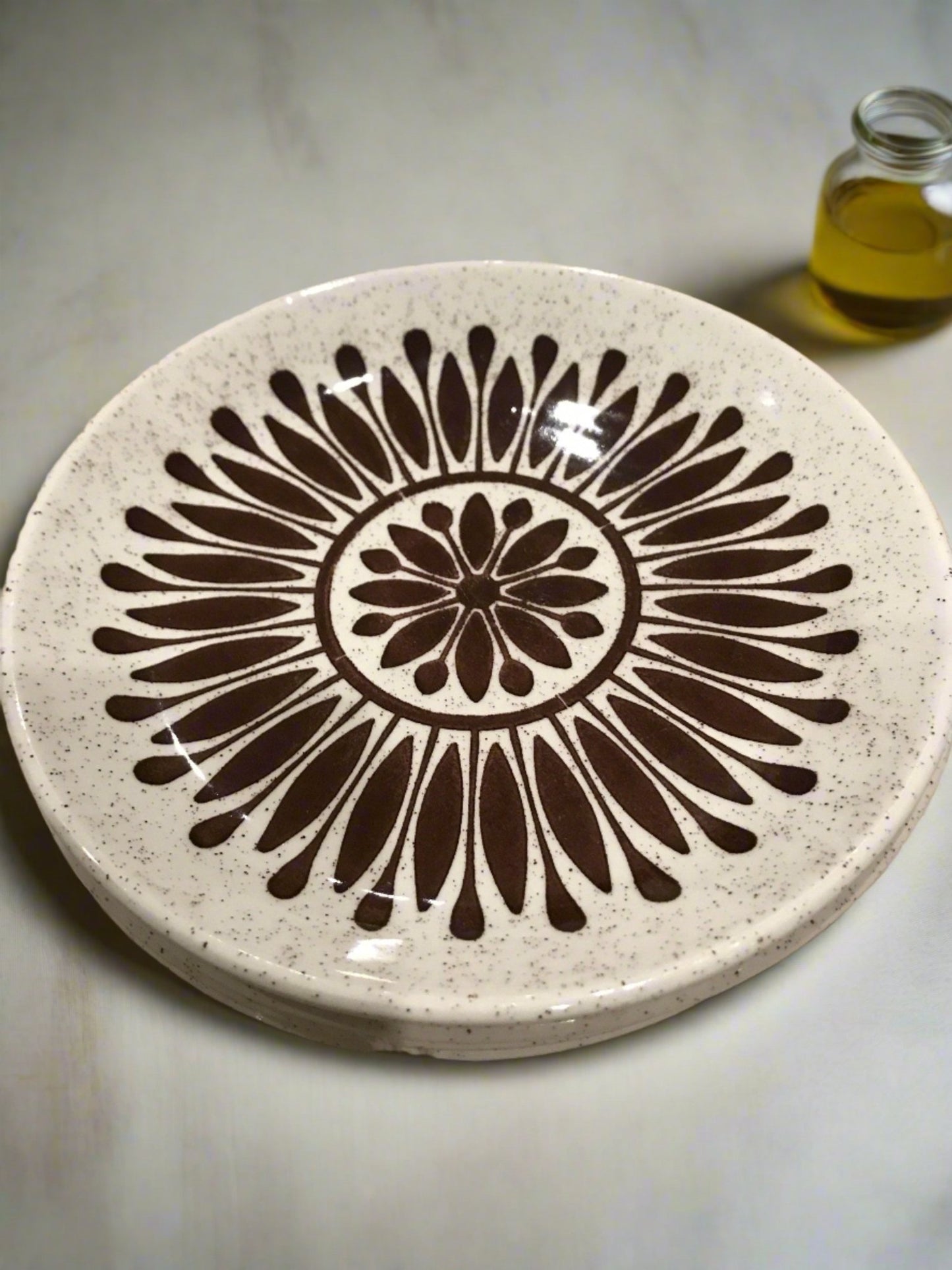 Biltons Brown Flower Pattern Bread and Butter Plates