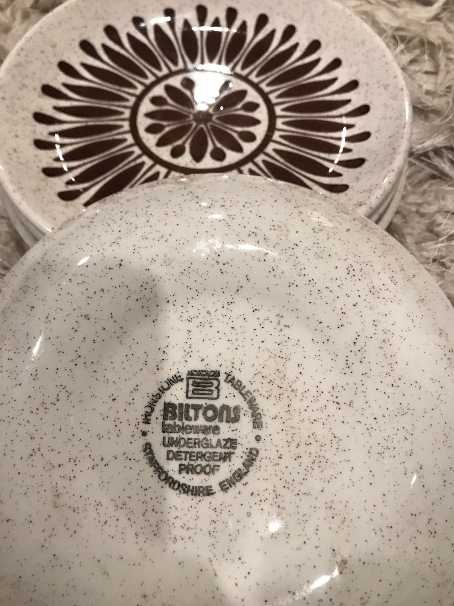 Biltons Brown Flower Pattern Side Salad Plates