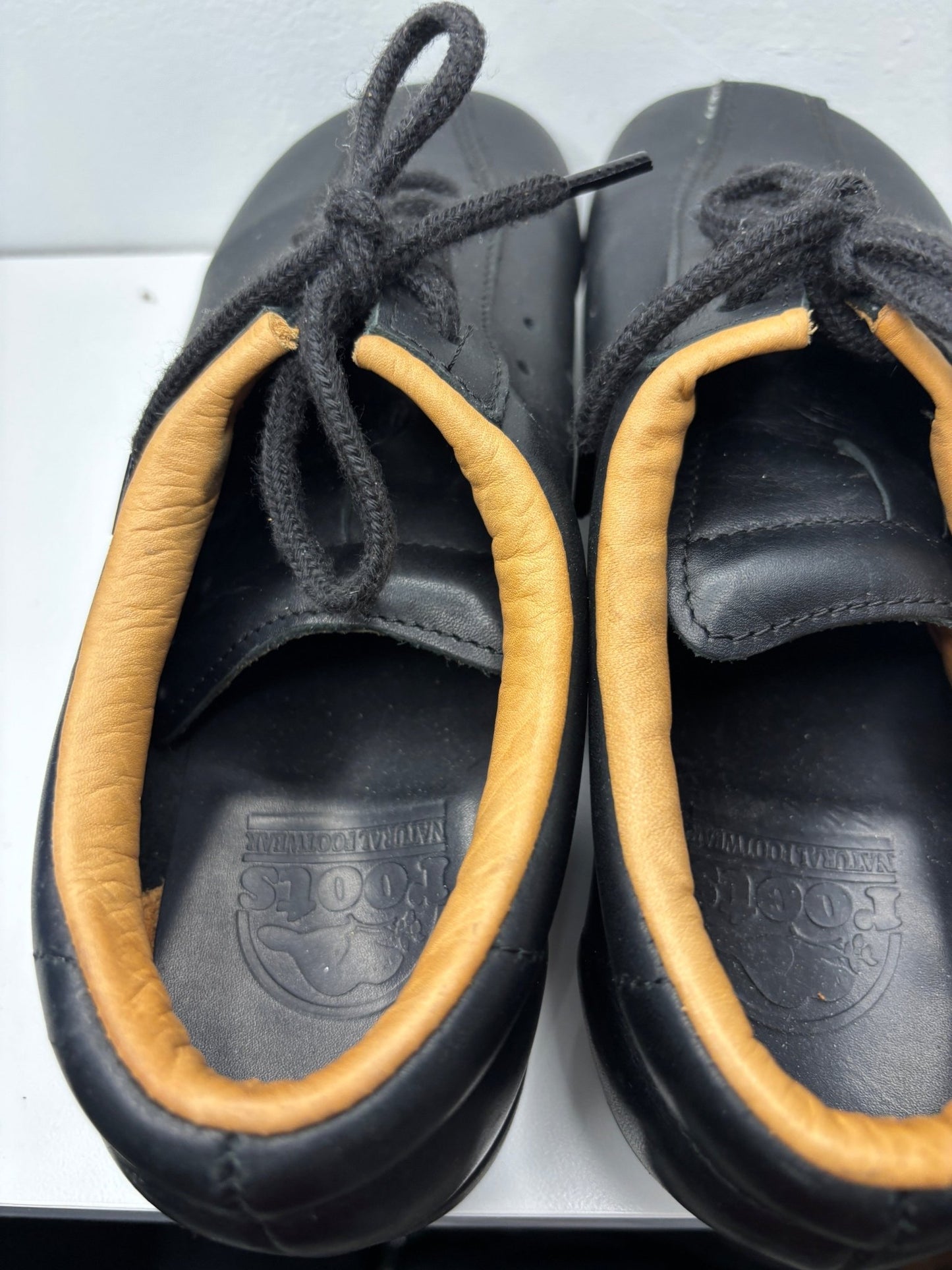 Black Roots Sport Earth Shoes