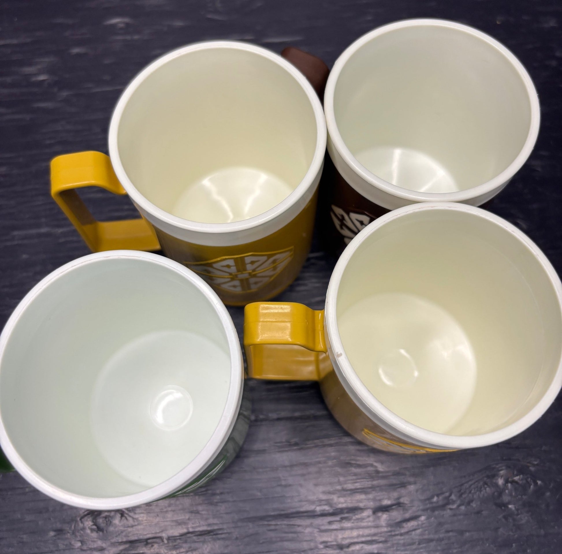 Chalet Geometric Design Footed Plastic Stackable Mugs