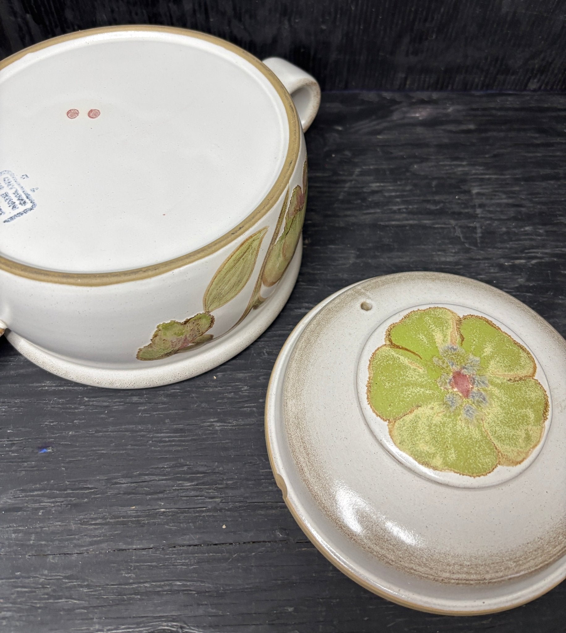 Denby Troubadour 2 Pint Casserole Vegetable Pot with green flower design