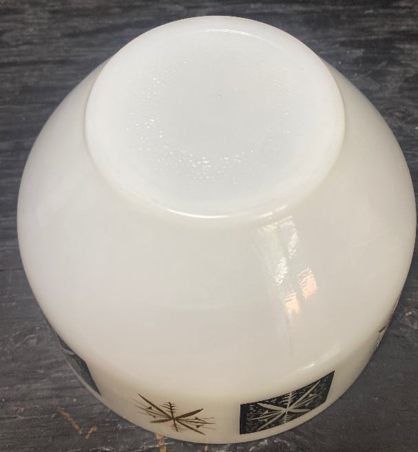 Federal Glass 1950s Atomic Age Starburst 6.5 Inch Mixing Bowl