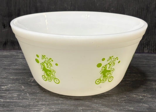 Federal Glass Circus Clown Bicycle 7 Inch Mixing Bowl