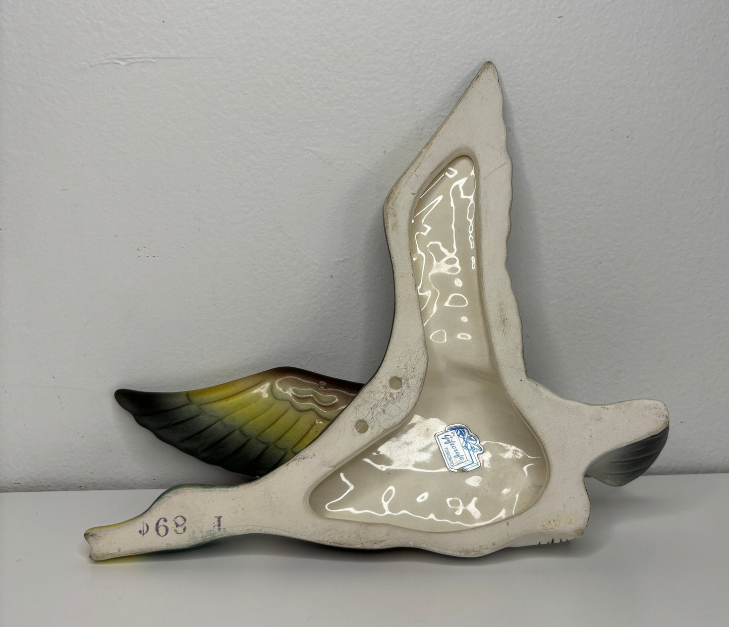 Giftcract Canada Vintage Ceramic Flying Mallard Duck