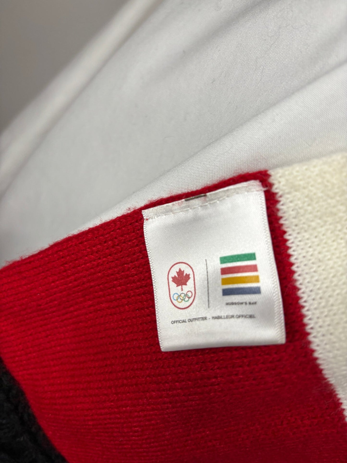 Hudson's Bay Team Canada 2006 Winter Olympics Scarf
