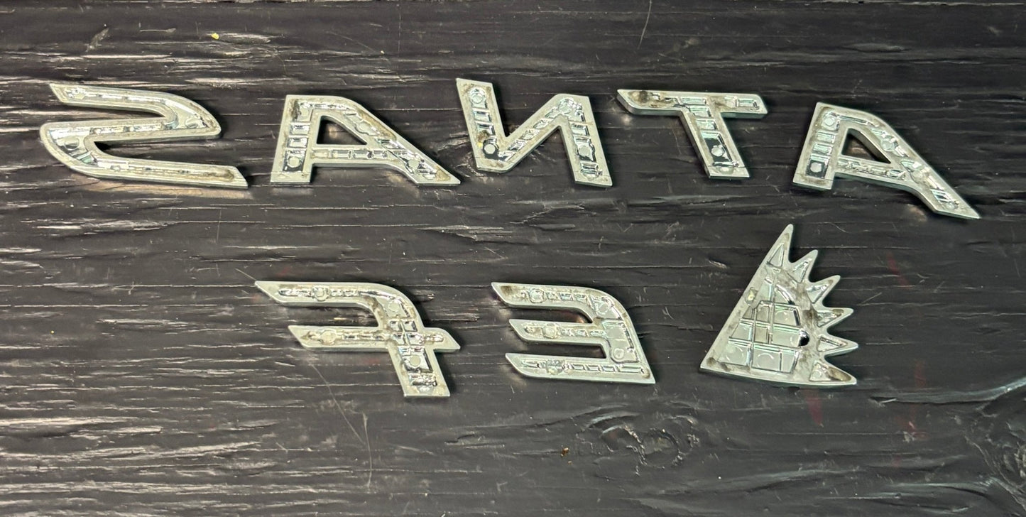 Hyundai Santa Fe Tailgate Badge Emblem Letters Sun Logo