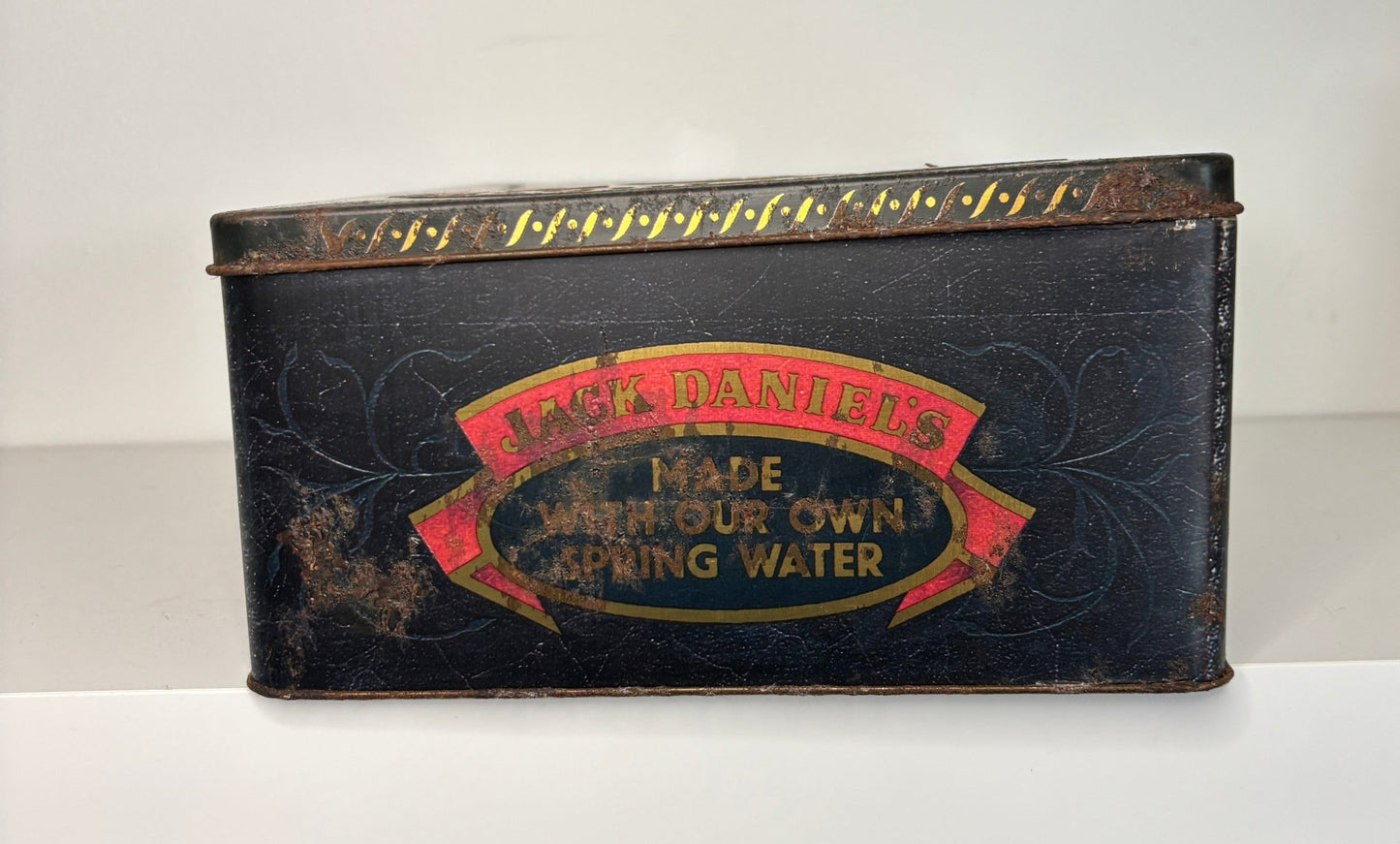 Jack Daniels Old No 7 Gift Tin Bottle and Glasses