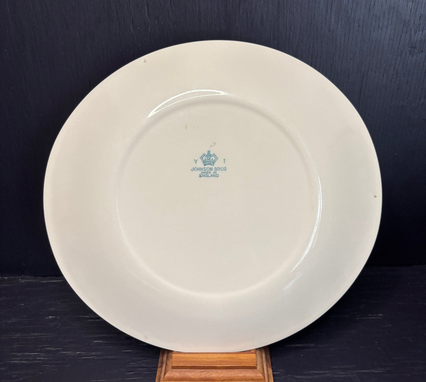 Pine Cone Dinner Plate