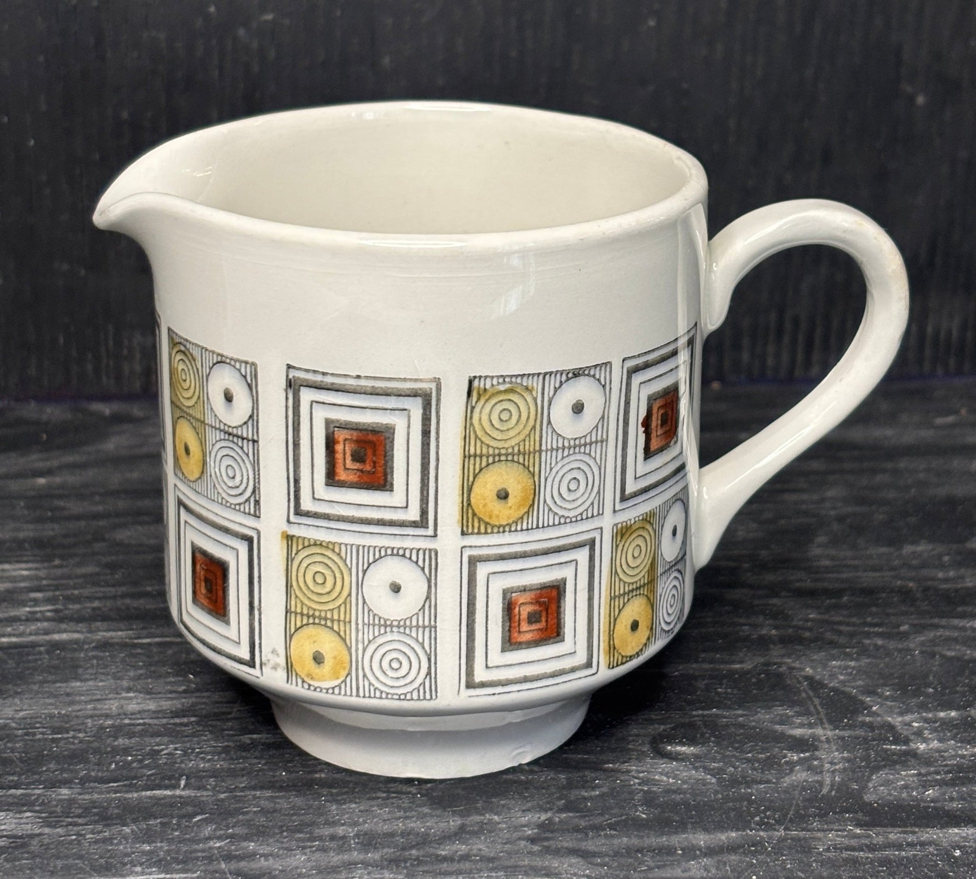 Kathie Winkle Broadhurst Ironstone Rushstone Creamer