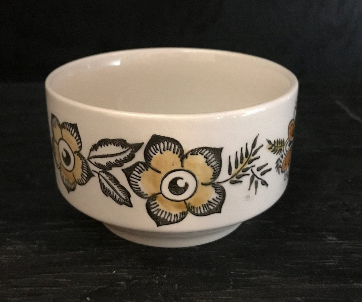 Kathie Winkle Seychelles Sugar Bowl - HLJ at HomeKathie Winkle Seychelles Sugar BowlKathie Winkle