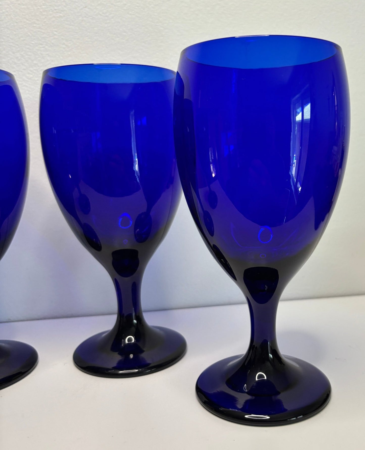 Libbey Cobalt Blue Wine Goblets Glasses Set