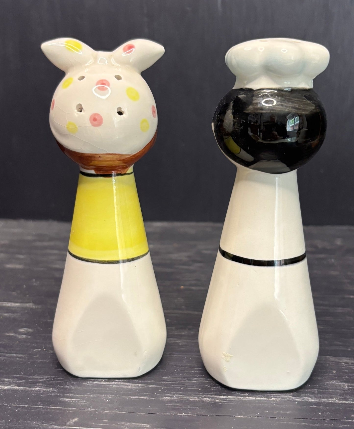 Salt and Pepper Shakers shaped like chefs or cooks