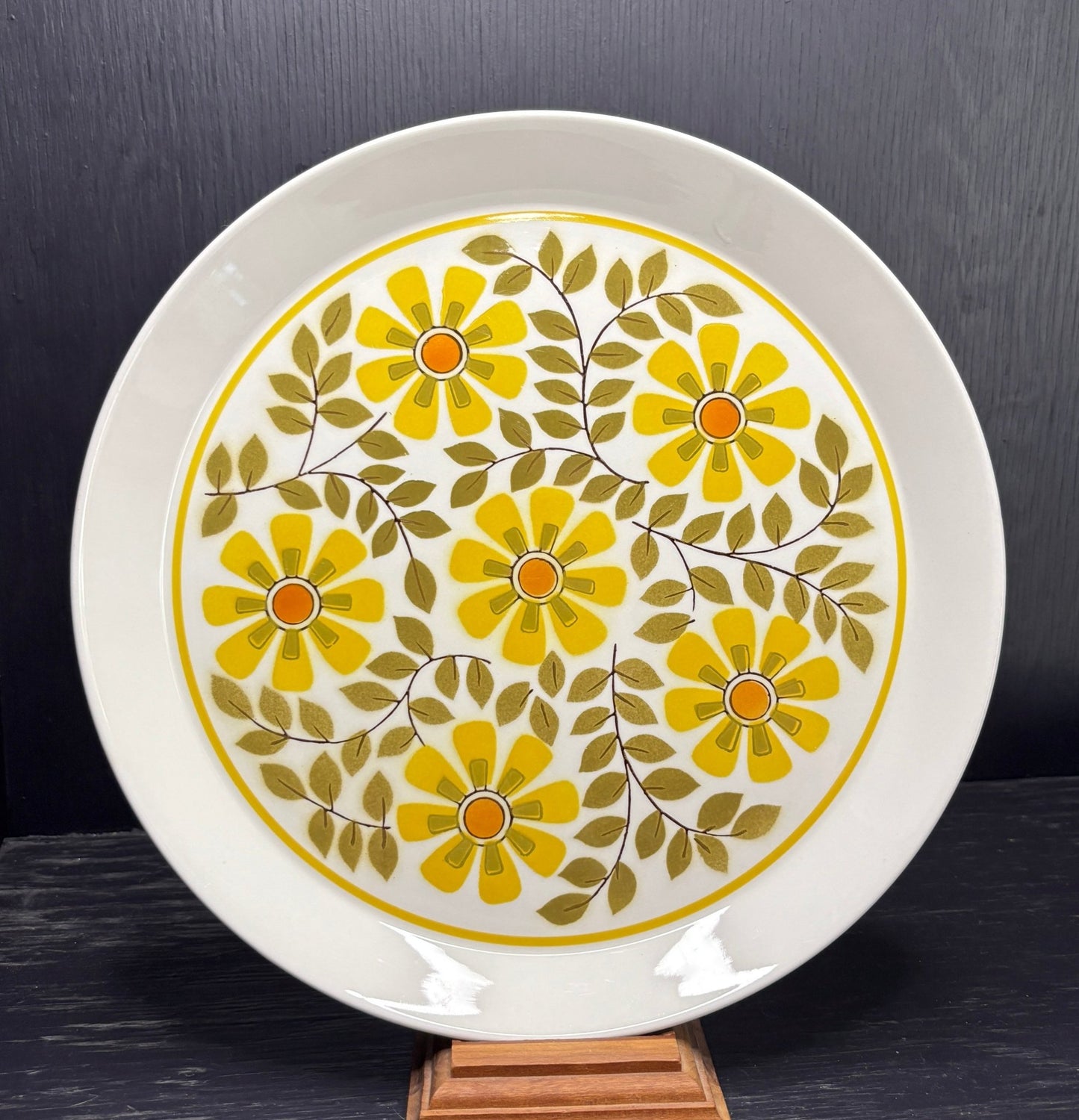 Mikasa Duplex Trellis Dinner Plate by Ben Seibel