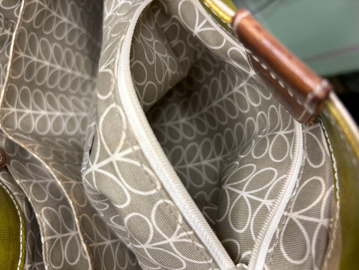Orla Kiely Large Stem Print Green Shoulder Bag Purse