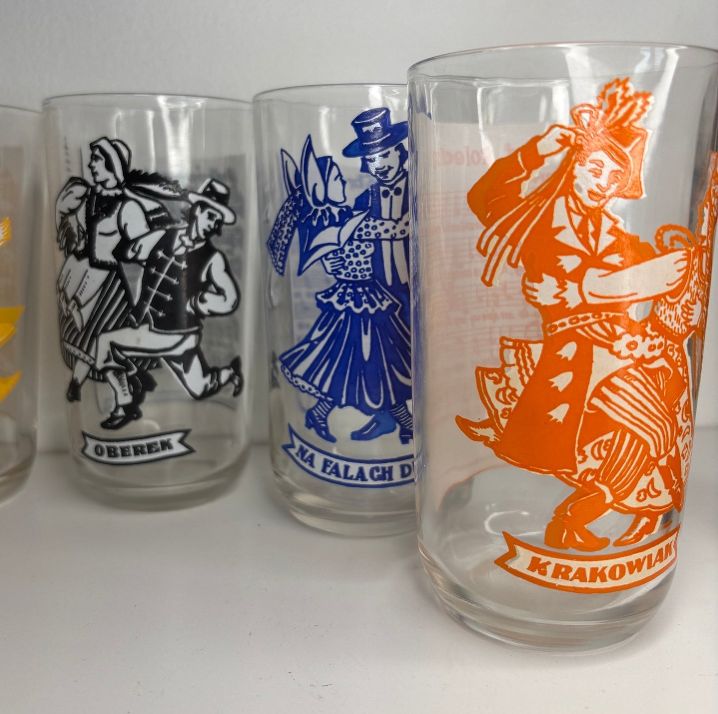 Polish Folk Dance Tumbler Glasses Set that have different Polish dances and different vibrant colors