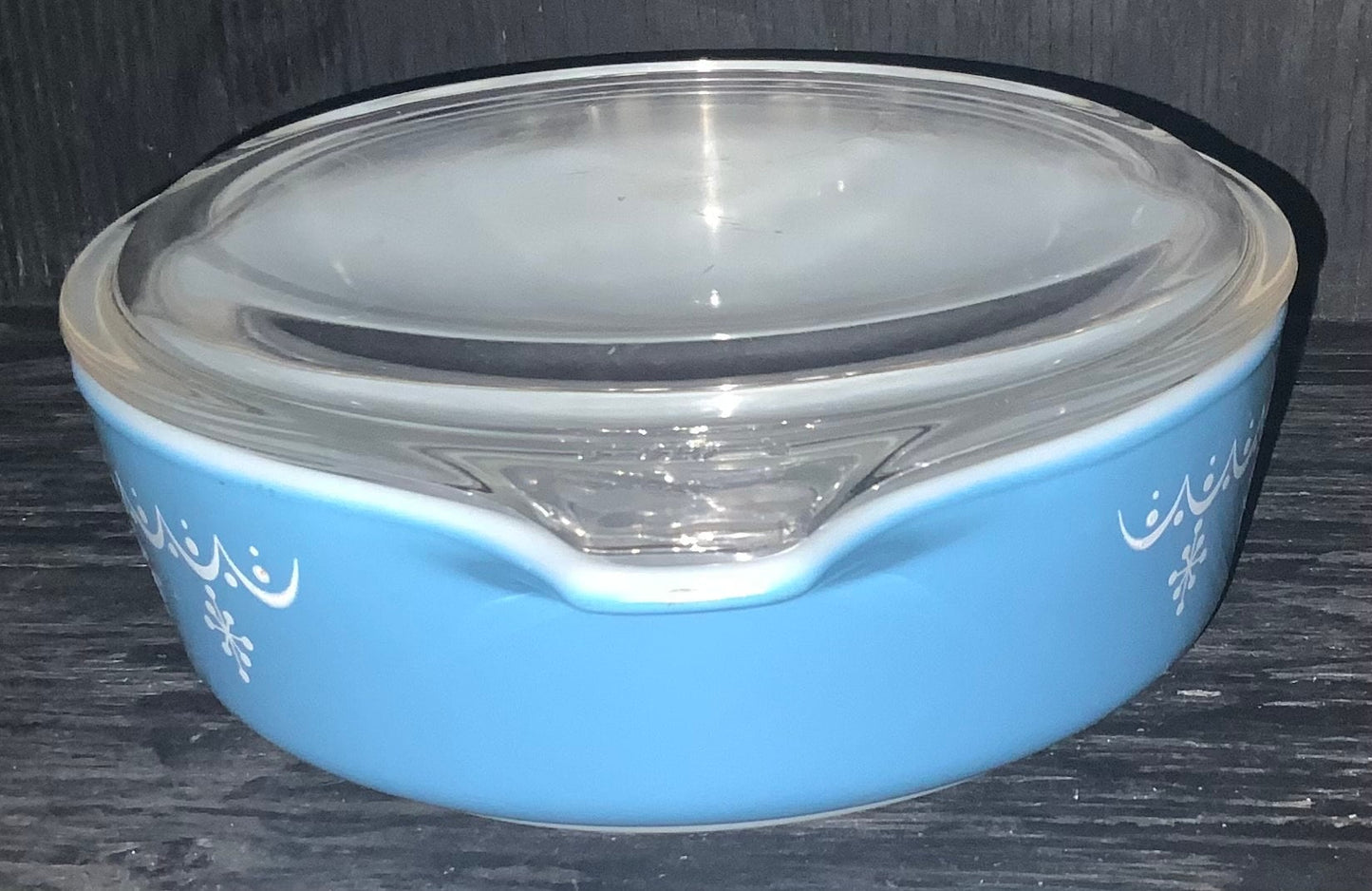 Pyrex 471 Snowflake 1 Pint Casserole Dish