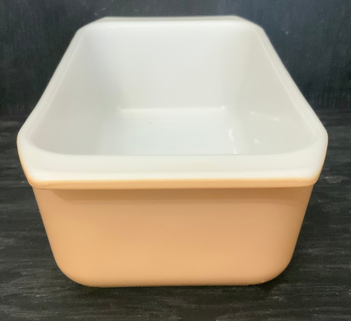 Pyrex 913 Tan bread Pan
