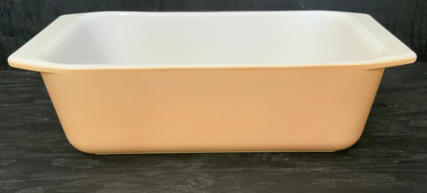 Pyrex 913 Tan Loaf Pan
