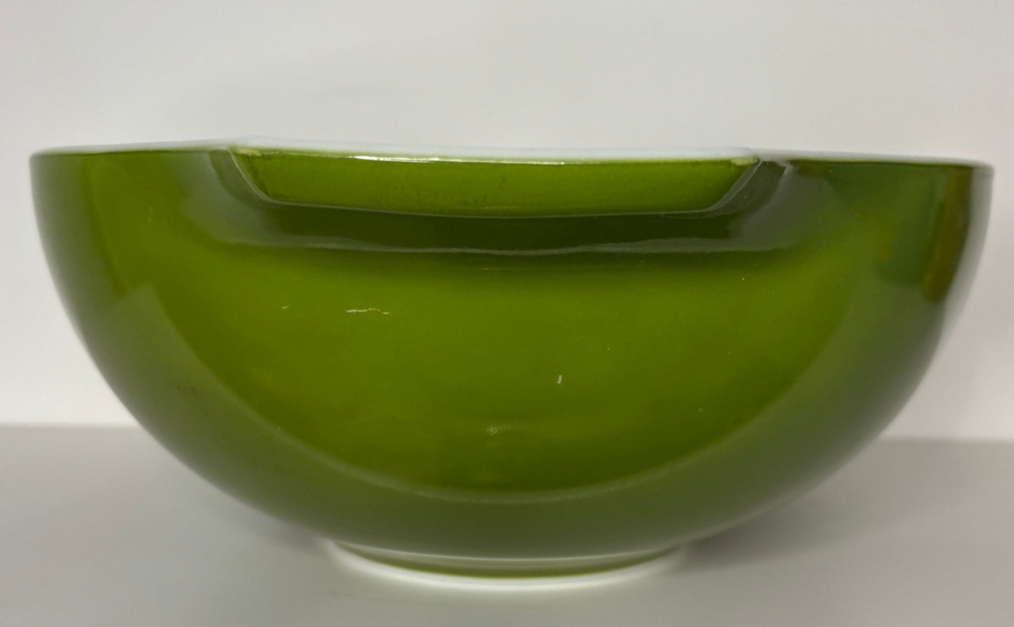 Pyrex Avocado Green 4 Quart Cinderella Mixing Bowl
