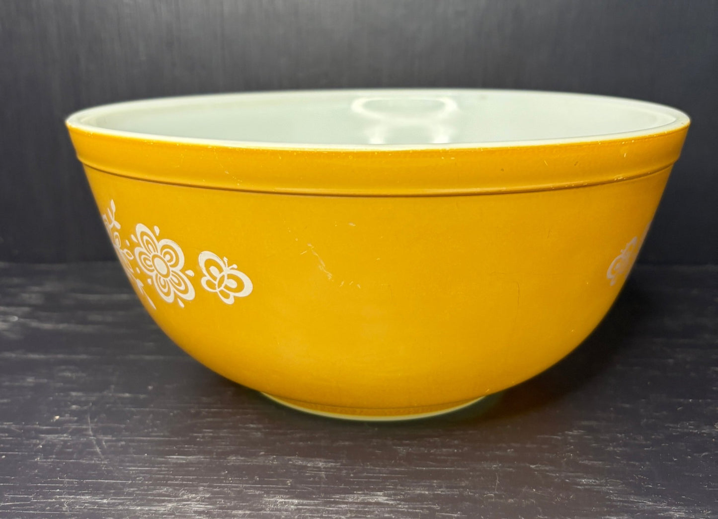Pyrex Butterfly Gold Mixing Bowl