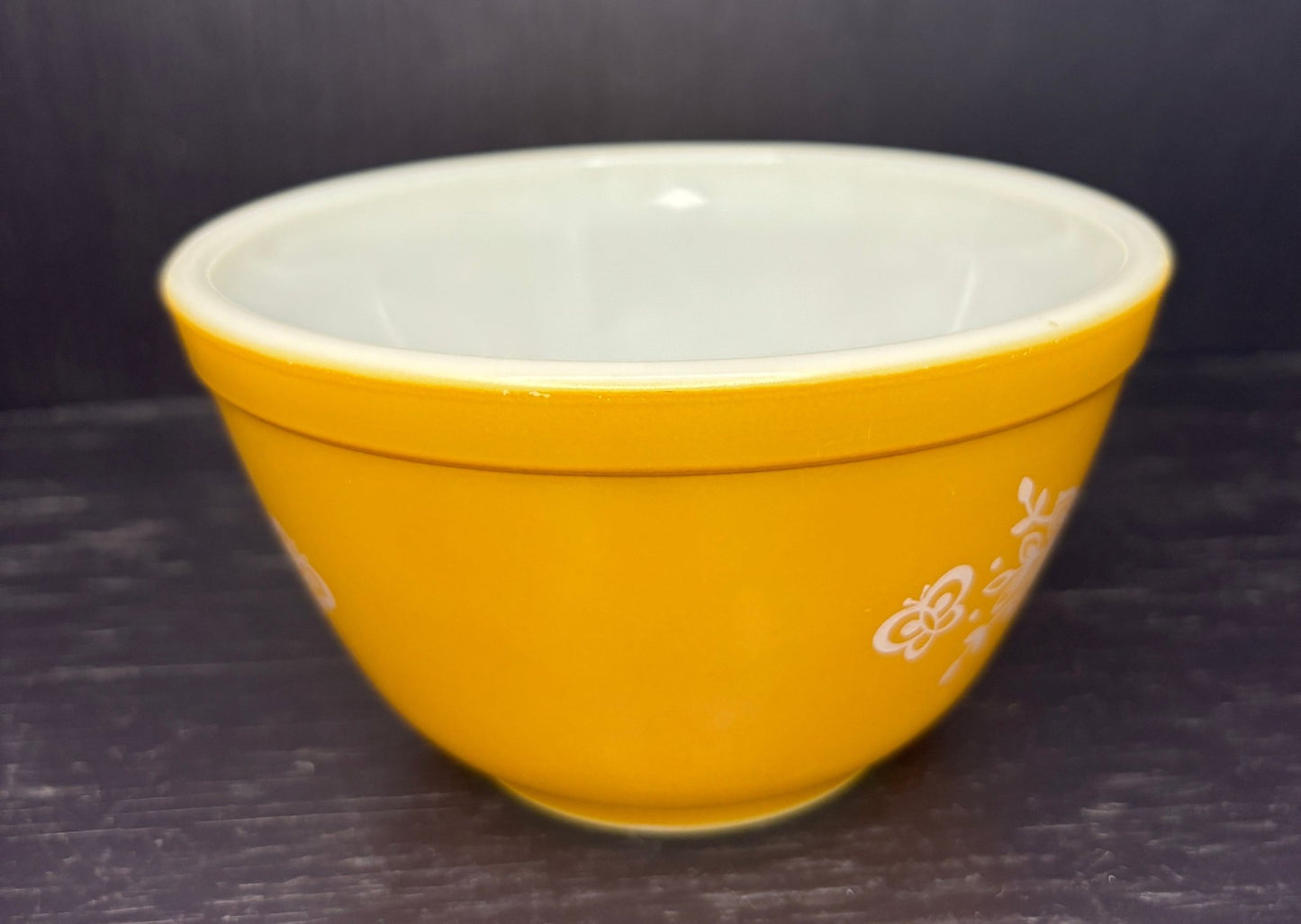 Pyrex Butterfly Gold 750ml Mixing Bowl