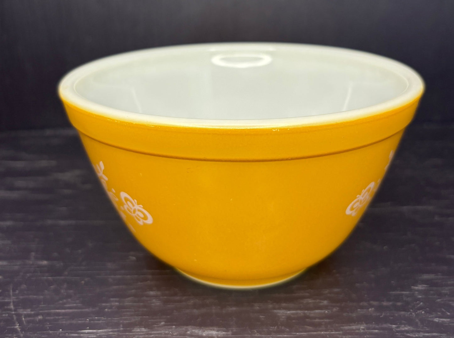 Pyrex Butterfly Gold Mixing Bowl
