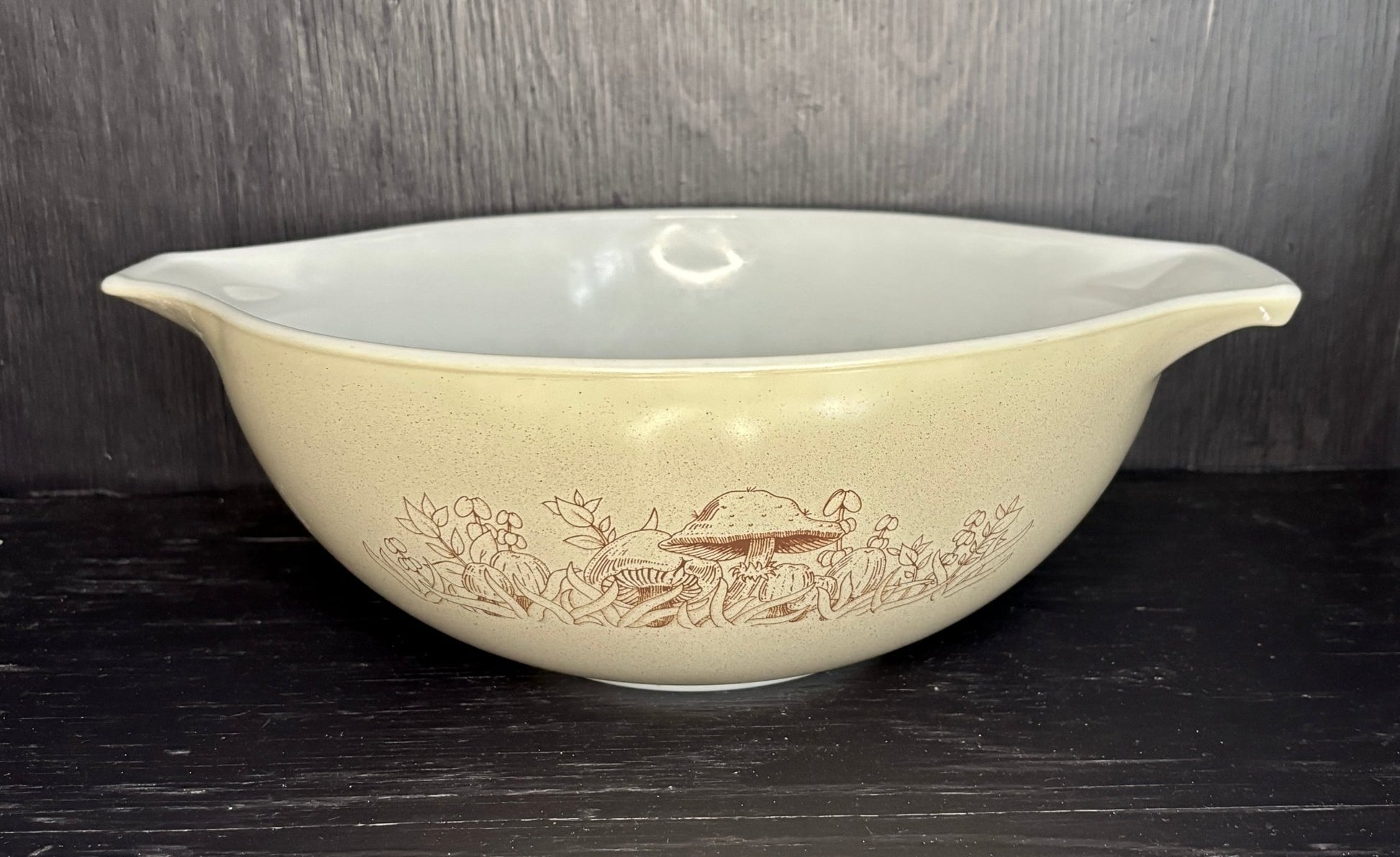 Pyrex Forest Fancies Mixing Bowl