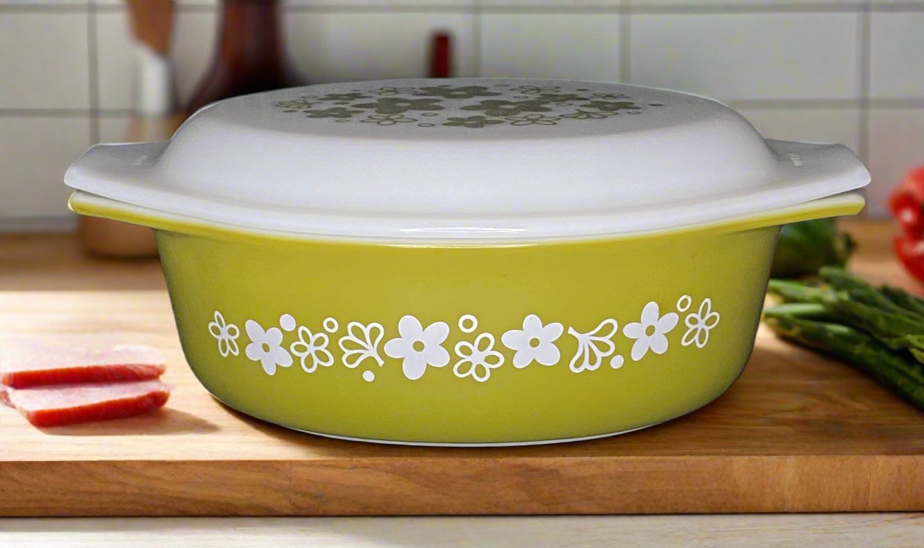Pyrex Spring Blossom Crazy Daisy 1.5 Quart Casserole Dish