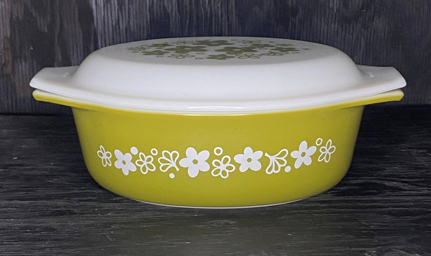Pyrex Spring Blossom Crazy Daisy Casserole Dish
