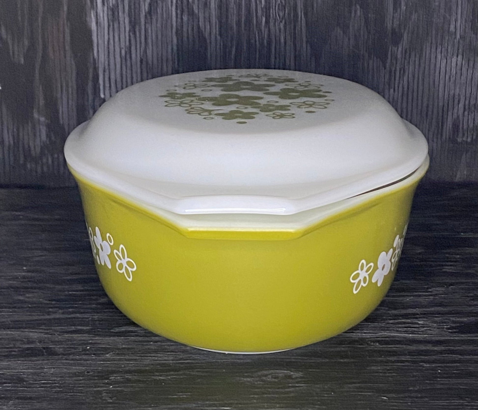 Pyrex Spring Blossom Crazy Daisy 1.5 Quart Casserole Dish