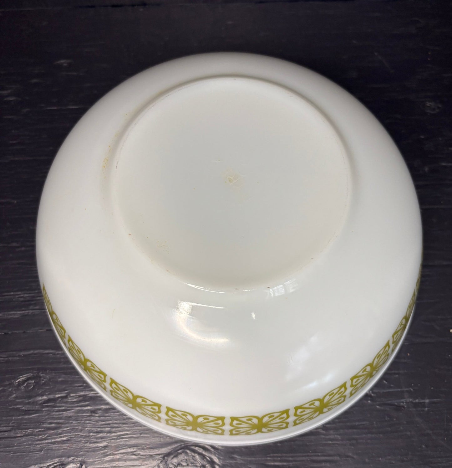 Pyrex Autumn Floral 4 Quart Mixing bowl with green flower design