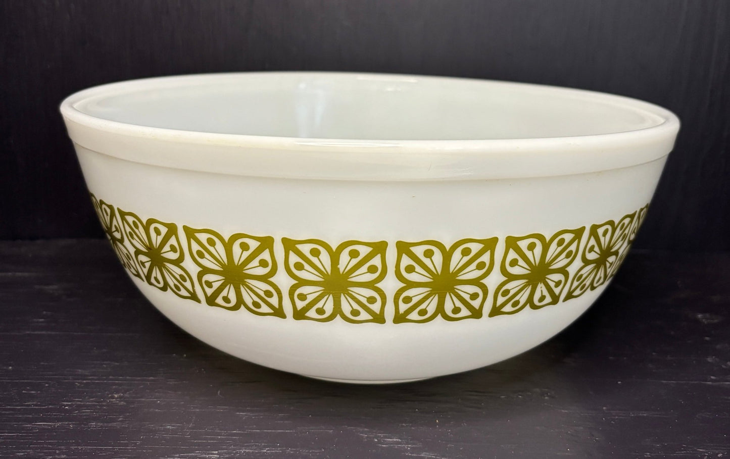 Pyrex Verde Autumn Floral Mixing Bowl