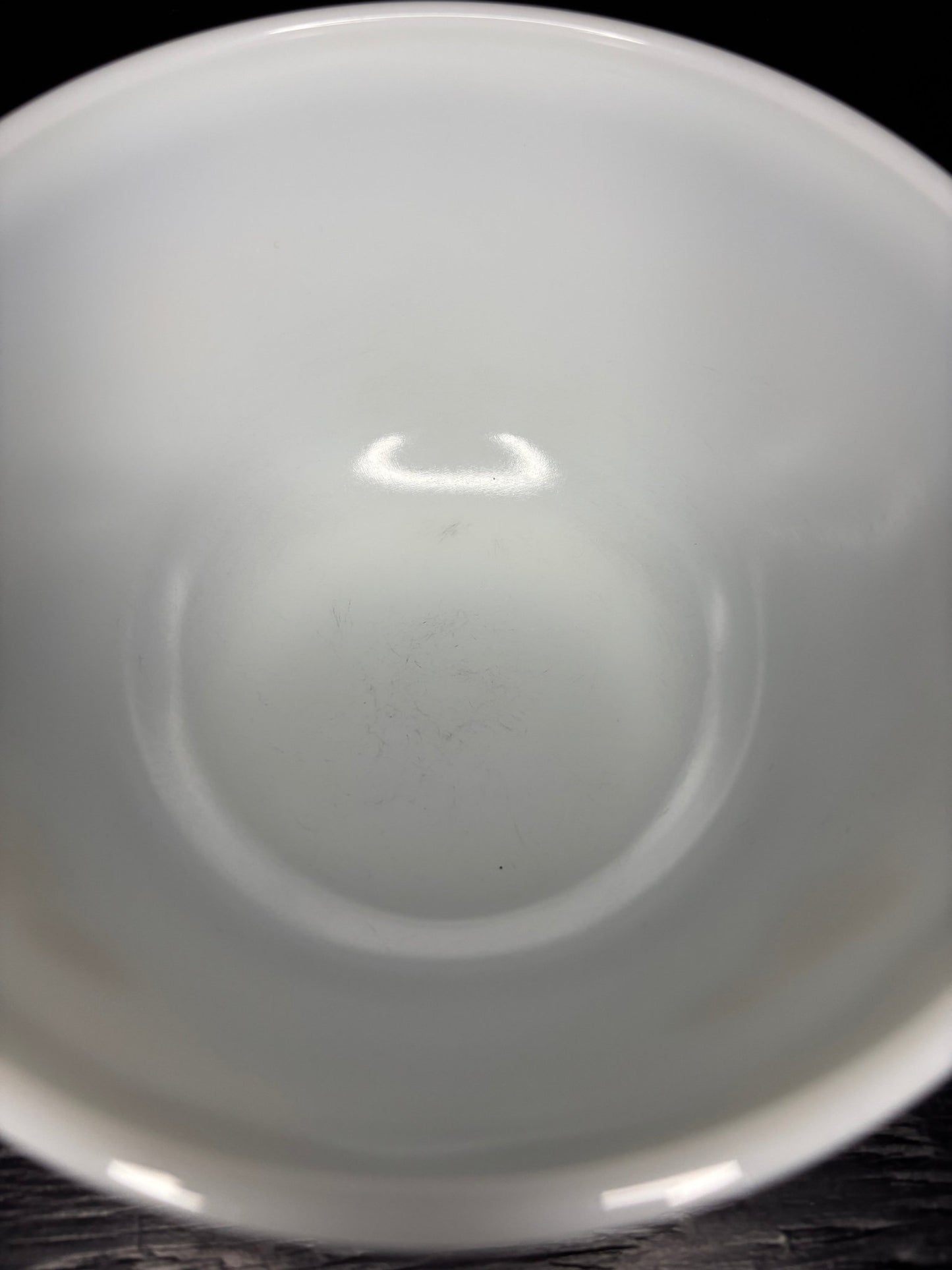 Pyrex White Butterfly Gold 1.5 Quart Mixing Bowl