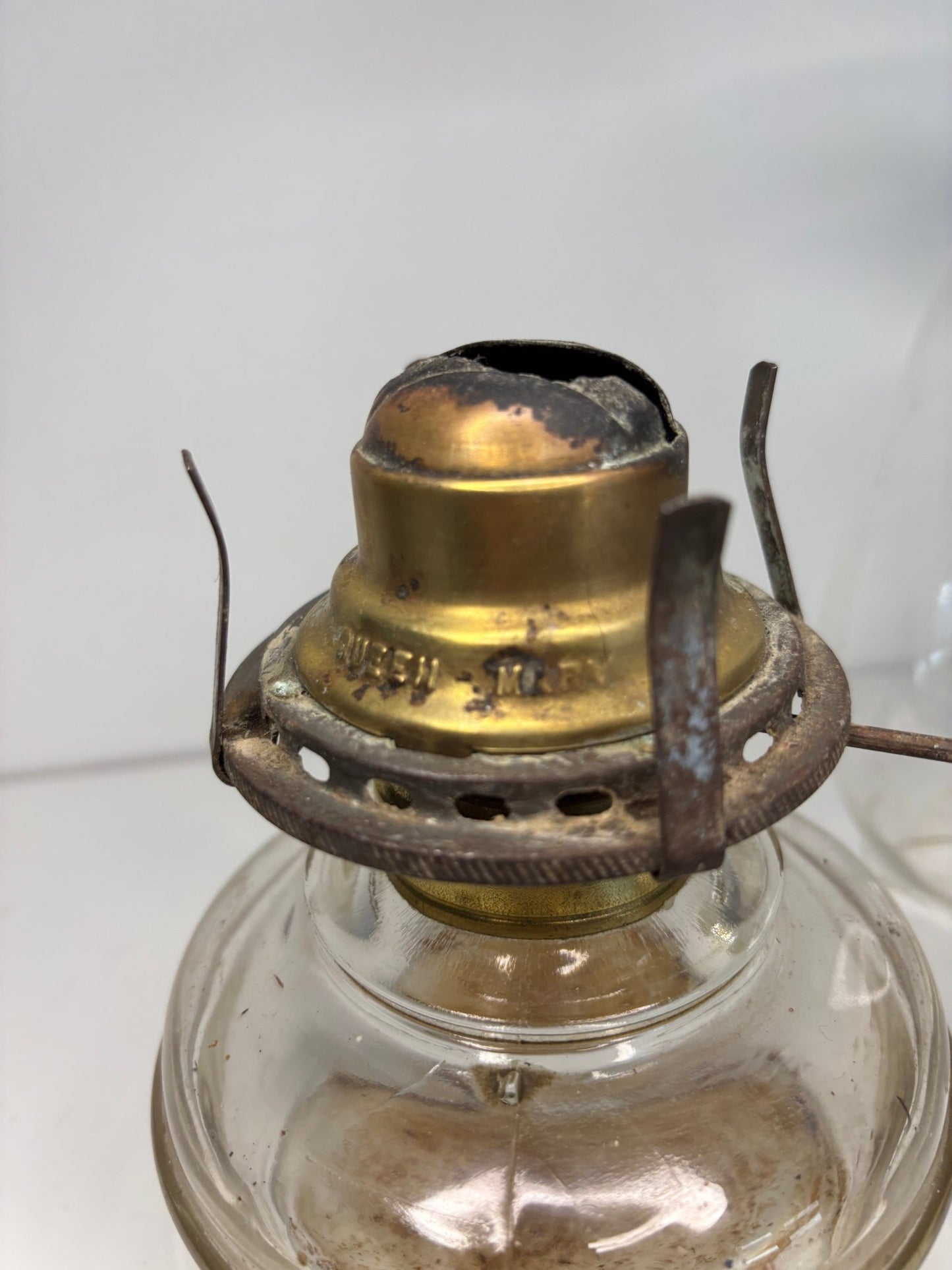 Queen Mary Bunkhouse Oil Lamp