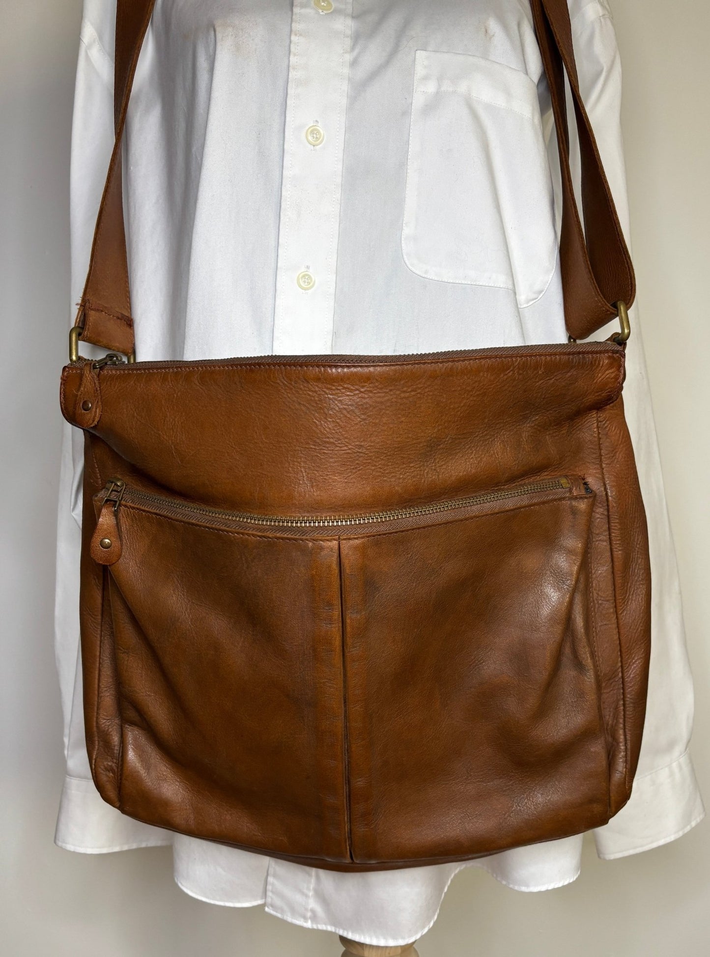 Roots Satchel