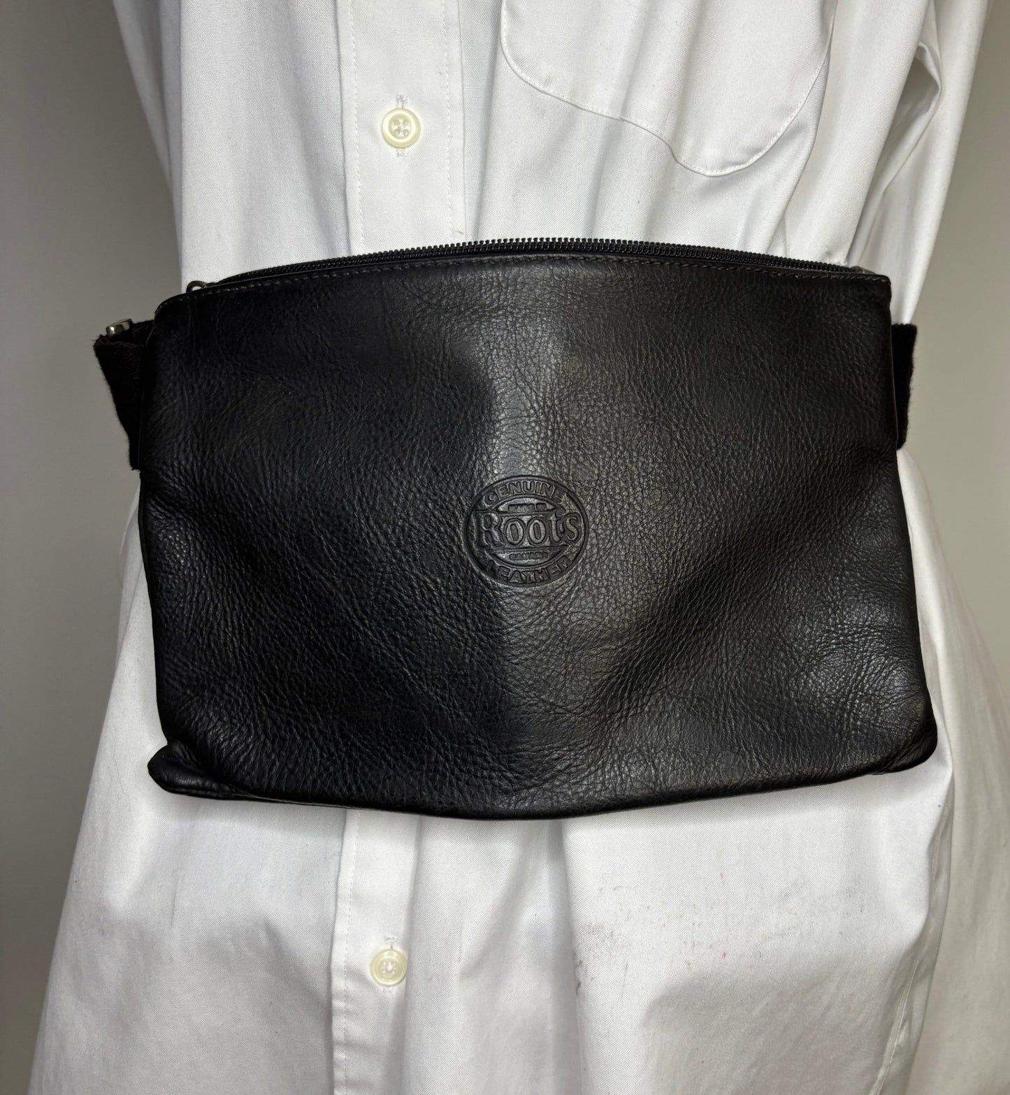 Roots Village Pack Cervino Black Leather Purse