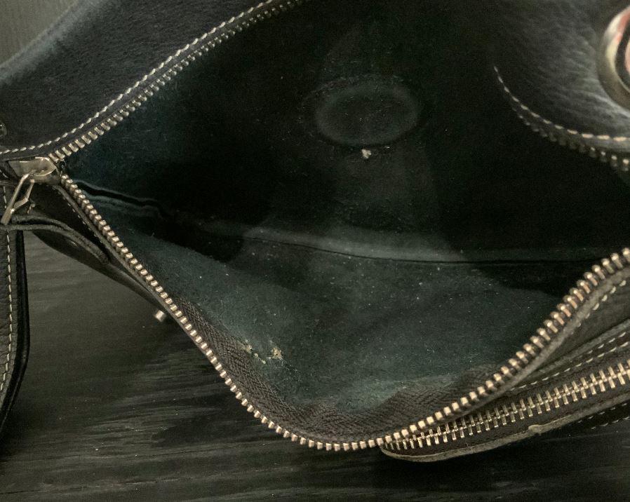 Roots Villager Black Leather Purse