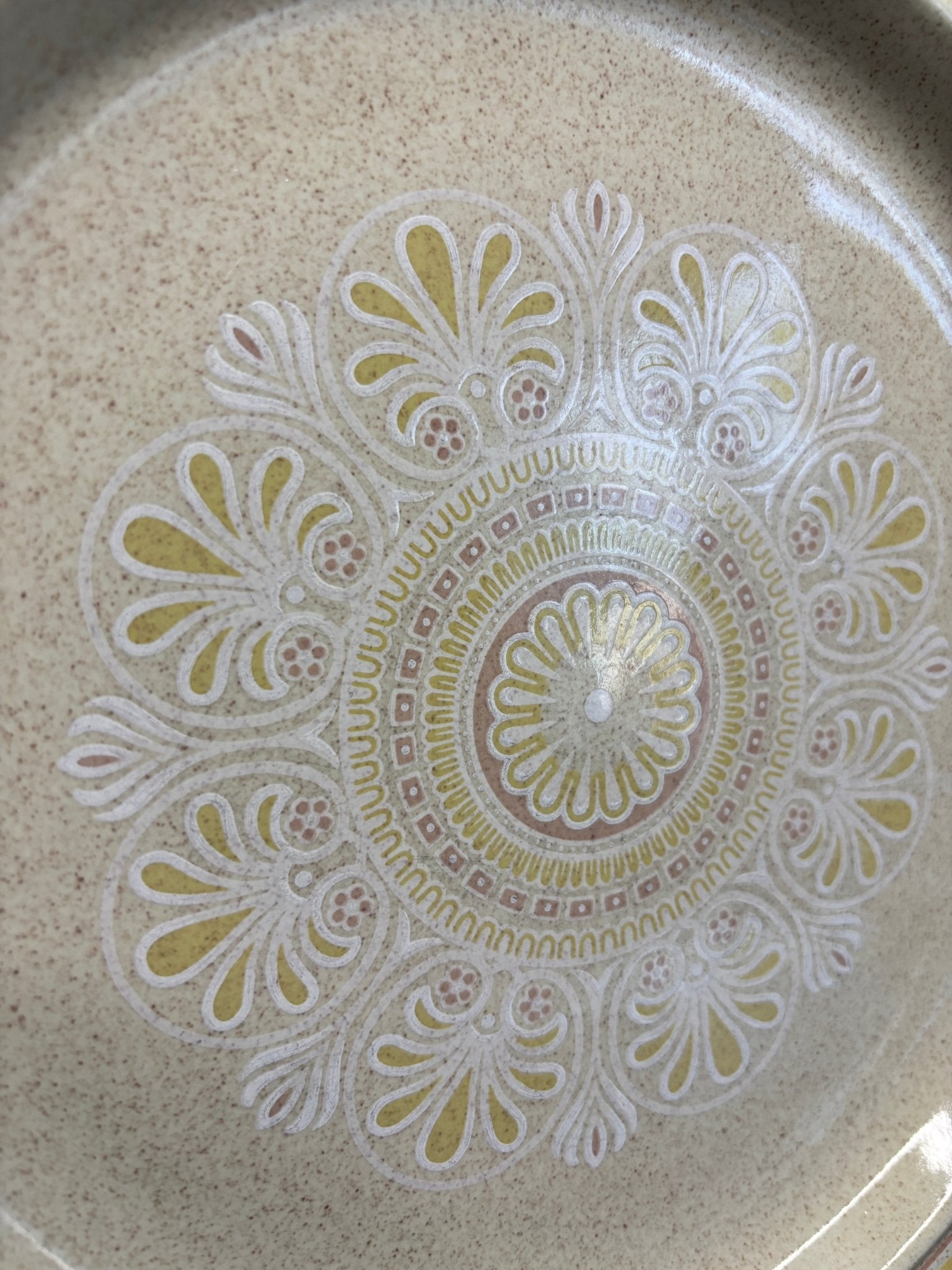 Royal Doulton yellow dinner Plate with flower design