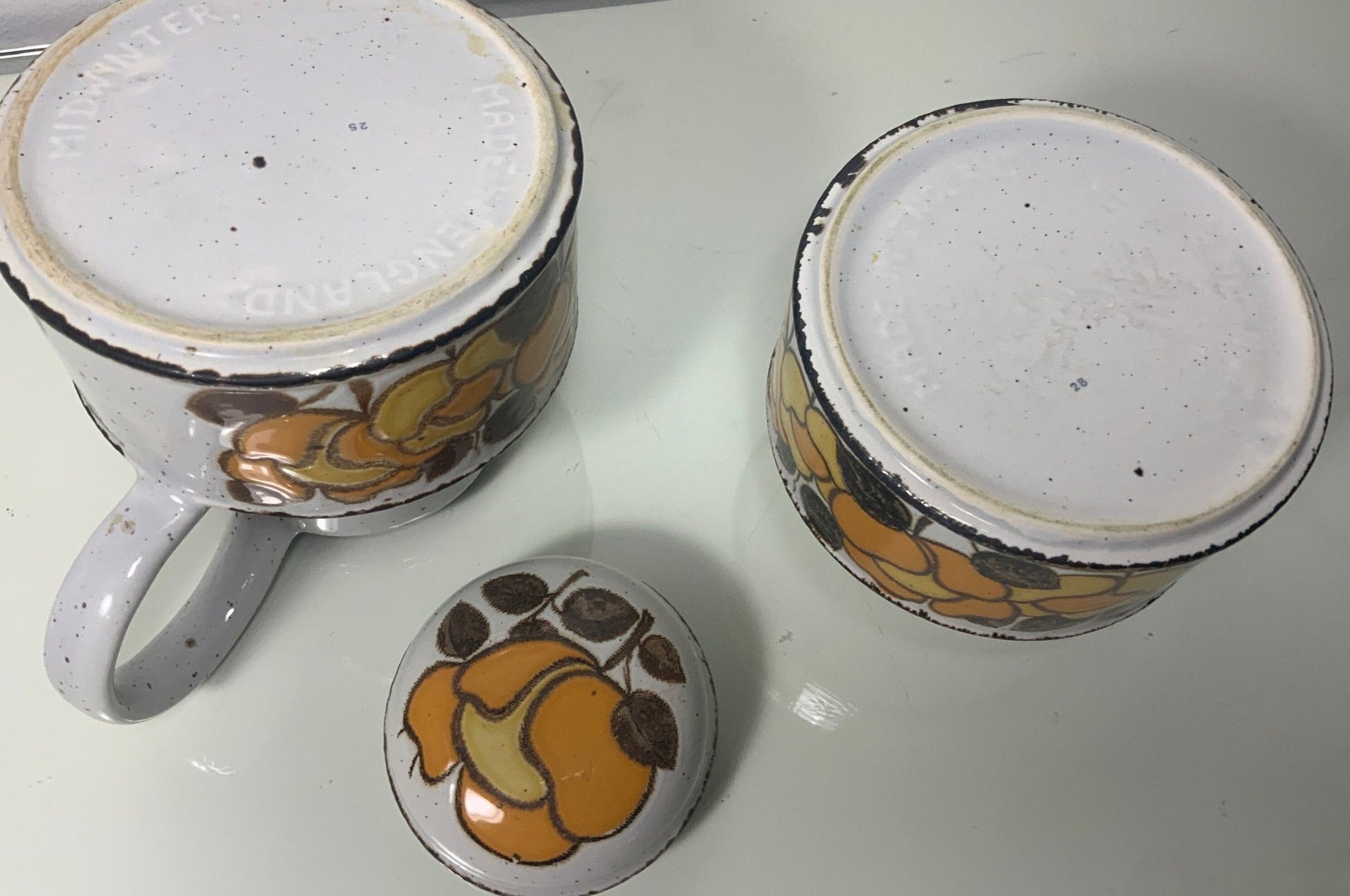 Stonehenge Midwinter Summer Sugar Bowl and Creamer Set