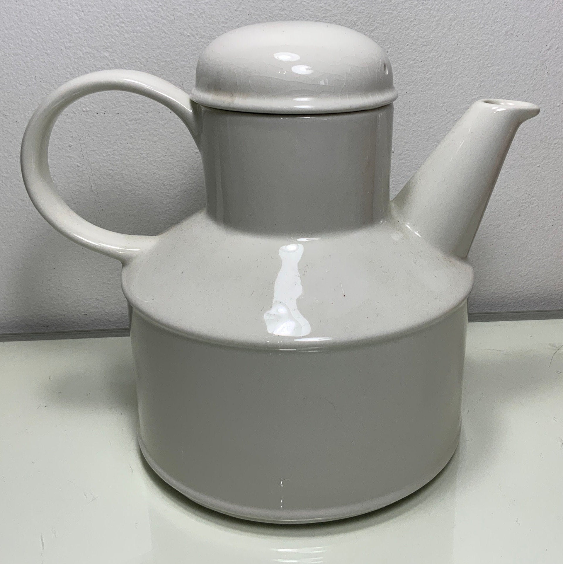Stonehenge Midwinter White Tea Pot