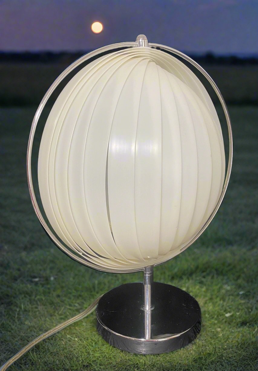 Verner Panton White Moon Lamp
